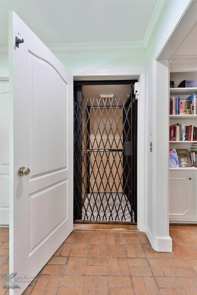 room details with crown molding