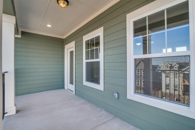 view of patio / terrace featuring covered porch