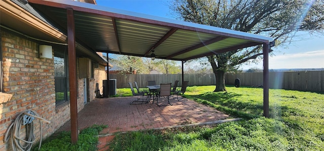 view of patio with ceiling fan