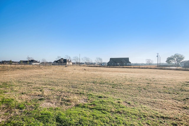 view of yard featuring a rural view