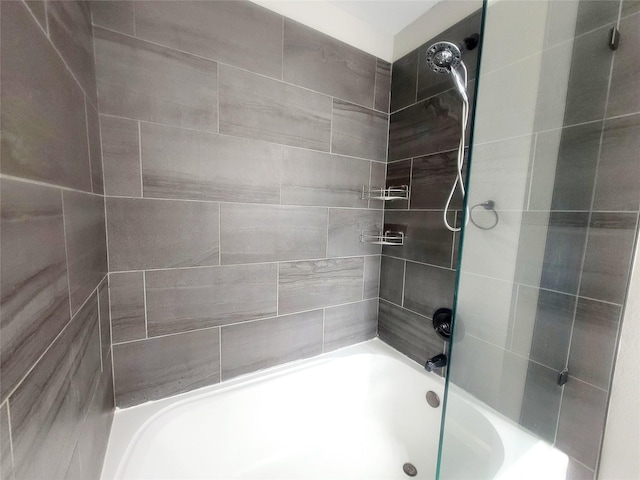 full bathroom with bathtub / shower combination