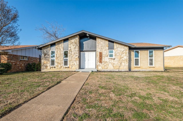 exterior space with a yard