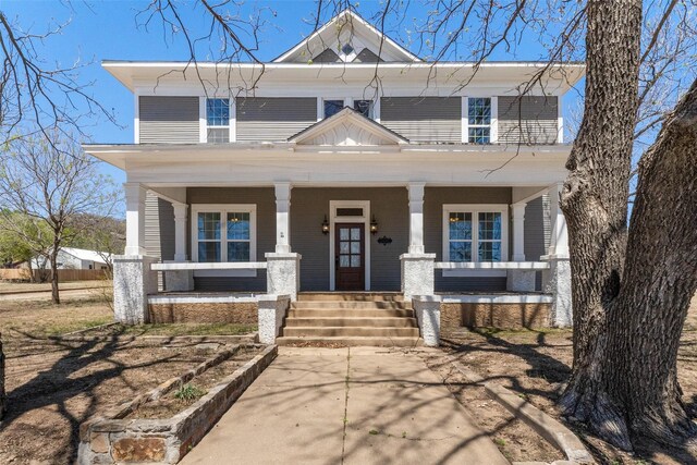 view of front facade with a porch