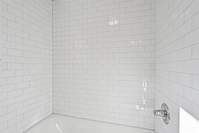702 N Church St, Decatur, TX 76234 - bathroom with washtub / shower combination