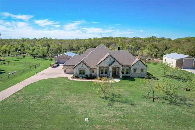 view of front of house featuring a front yard