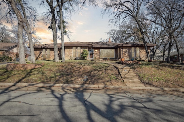 view of front of property