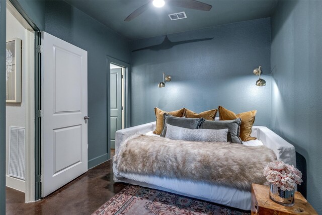 bedroom featuring ceiling fan