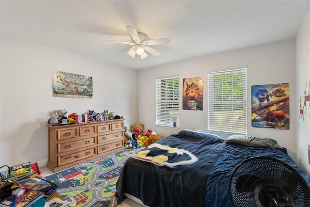 bedroom with ceiling fan