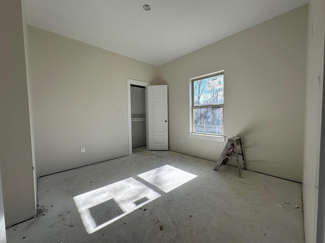 612 N US Highway 69, Celeste, TX 75423 - unfurnished bedroom featuring a closet
