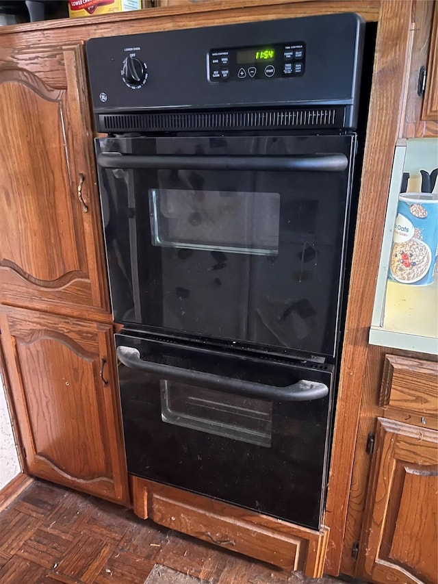 details with double oven