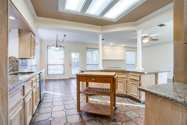 spare room with wood-type flooring, crown molding, and an inviting chandelier