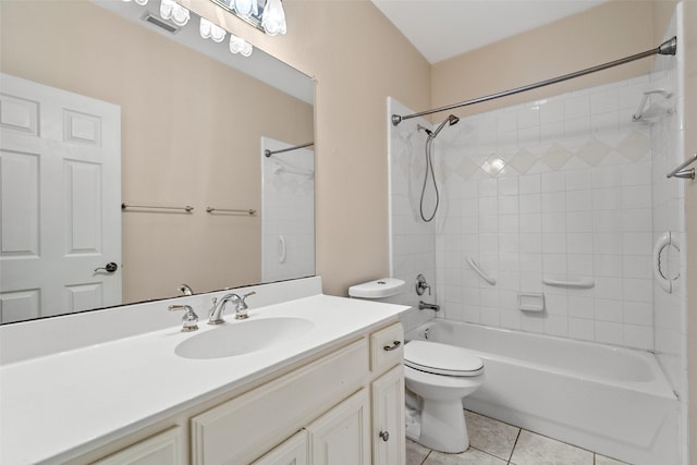 laundry area featuring sink and stacked washer and dryer