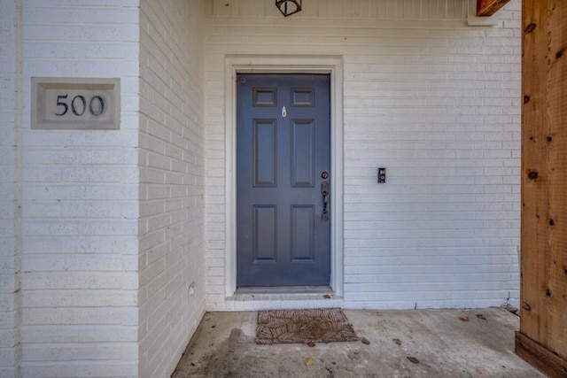 view of property entrance