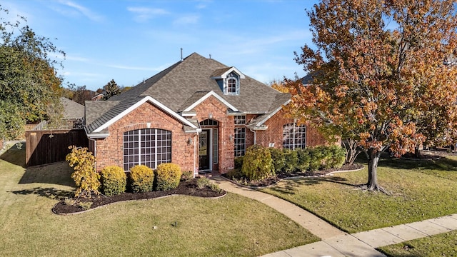 front of property featuring a front lawn