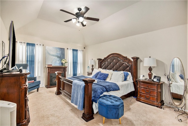 living room with ceiling fan with notable chandelier, dark hardwood / wood-style floors, crown molding, and lofted ceiling