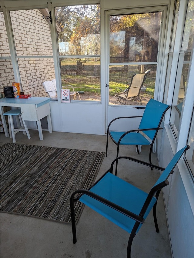 view of sunroom / solarium