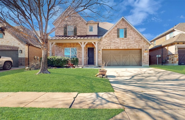 view of front facade featuring a porch, a garage, and a front yard