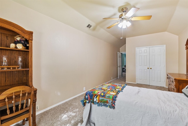 bedroom featuring carpet flooring, a closet, ceiling fan, and lofted ceiling