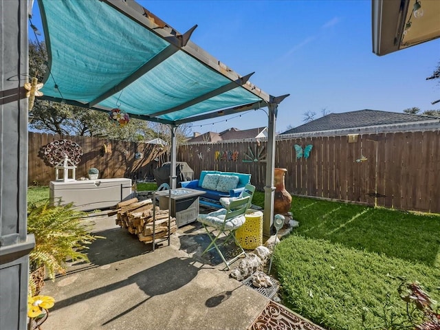 view of patio with a pergola and an outdoor hangout area