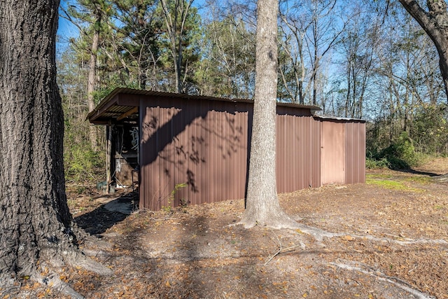 view of outbuilding