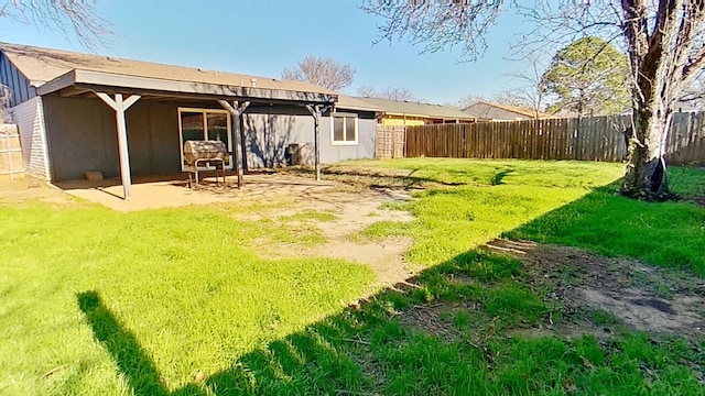 view of yard with a patio