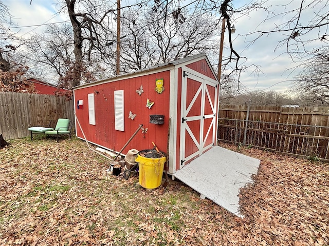 view of outbuilding