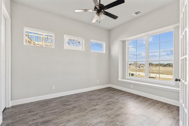 empty room with ceiling fan