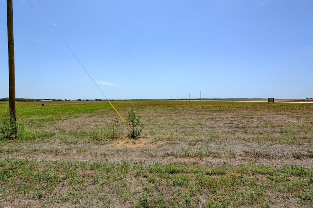 Listing photo 3 for 13100 County Road 102, Grandview TX 76050