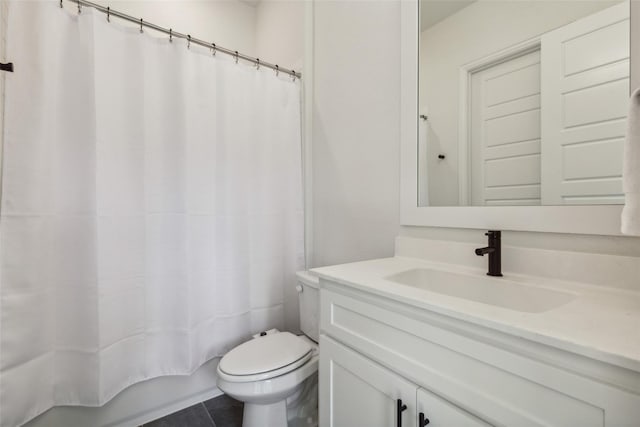 full bathroom featuring tile patterned floors, vanity, shower / tub combo, and toilet