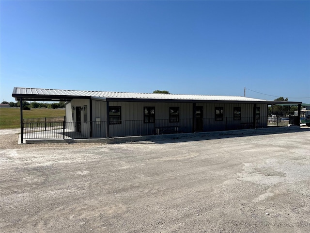 view of front of property