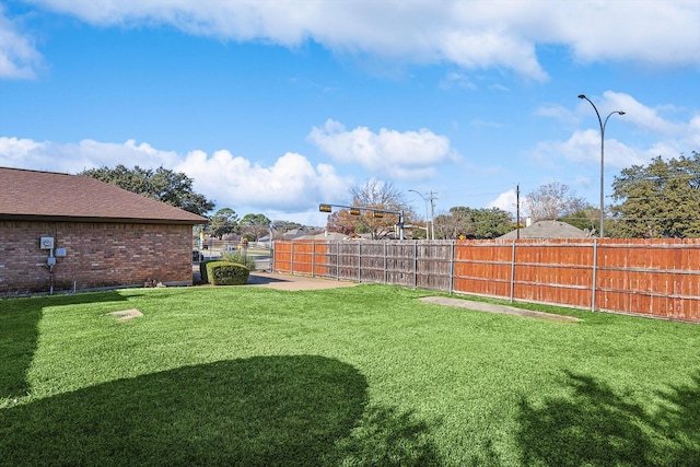 2735 Steamboat Cir, Arlington, TX 76006 - view of yard