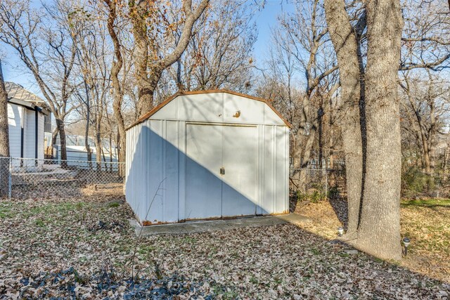 view of outbuilding