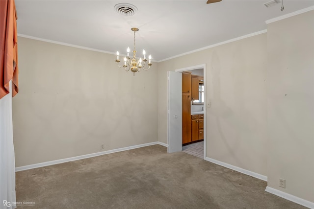 spare room featuring light colored carpet, a chandelier, and ornamental molding