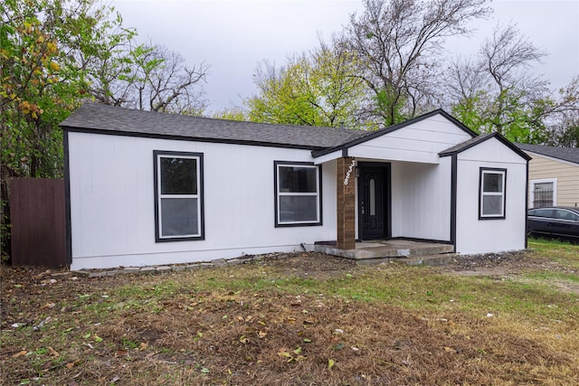 view of front of property