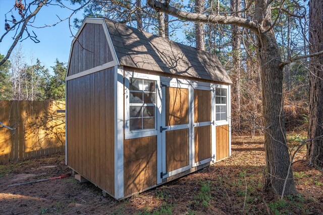 view of outbuilding