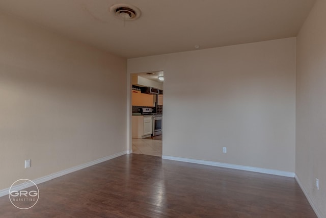 empty room featuring light hardwood / wood-style floors