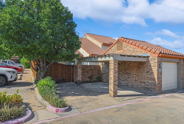 view of front of house featuring a garage