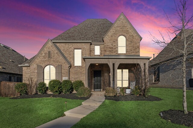 view of front of house with a front yard