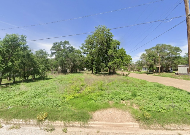 Listing photo 2 for 175 N Austin Ave, Littlefield TX 79339