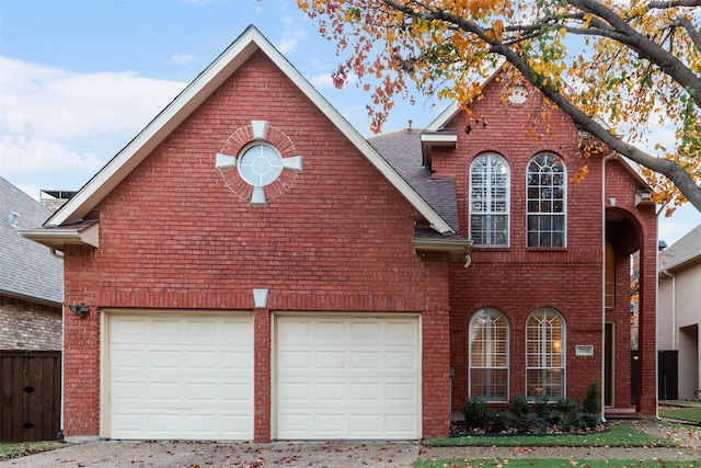 view of front property featuring a garage