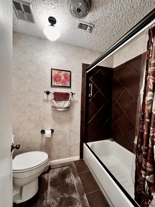 1030 Laurel Ln, Paris, TX 75460 - bathroom featuring toilet, tile patterned flooring, shower / tub combo with curtain, and visible vents