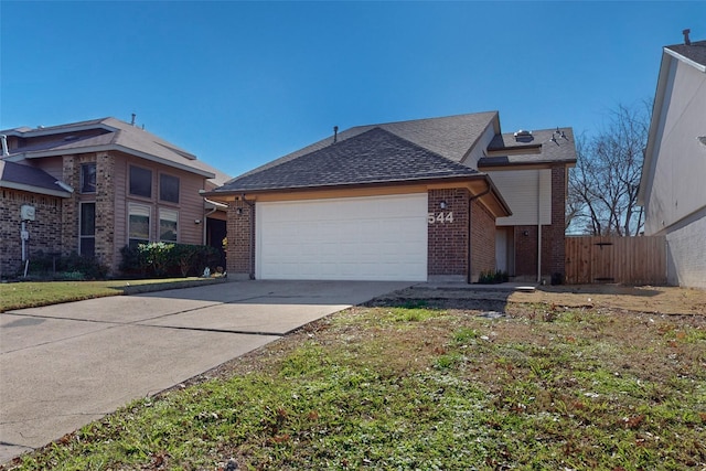 view of front facade featuring a garage