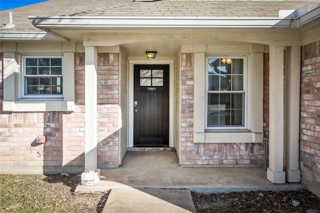 ranch-style house featuring a garage