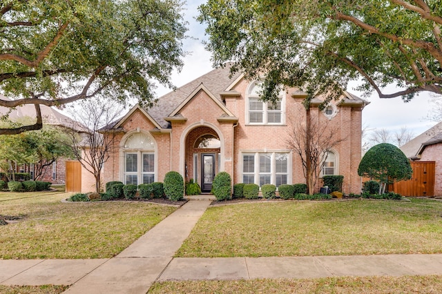 view of front of house with a front yard