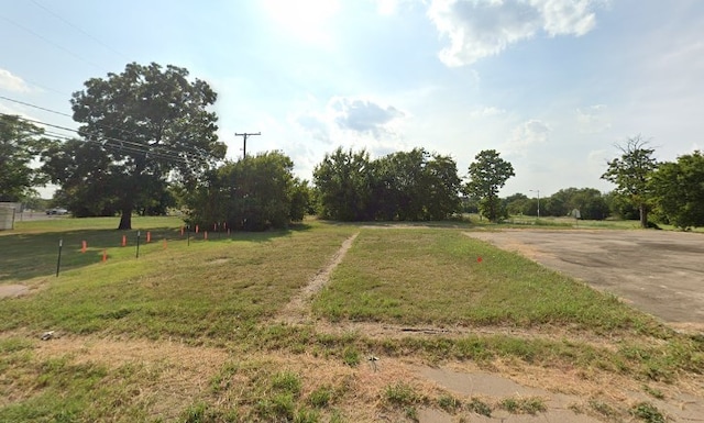 Listing photo 3 for 808 Homes Ave, Wichita Falls TX 76301