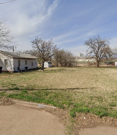 Listing photo 3 for 308 Elm St Unit A, Wichita Falls TX 76301