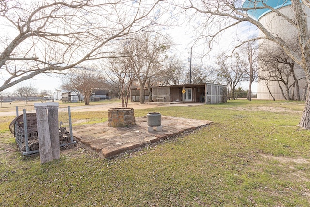 view of yard with a patio area