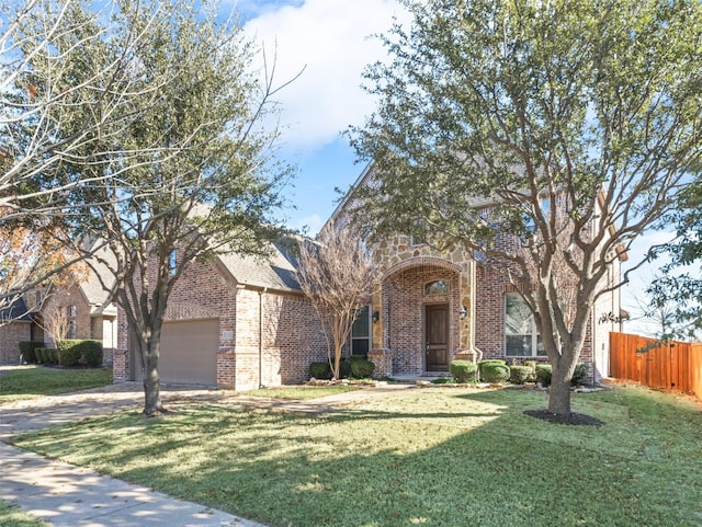 view of front facade with a front yard