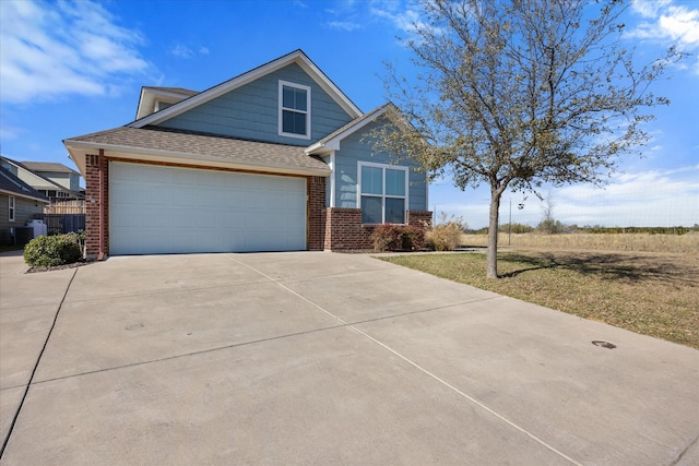 view of front of home with a front lawn