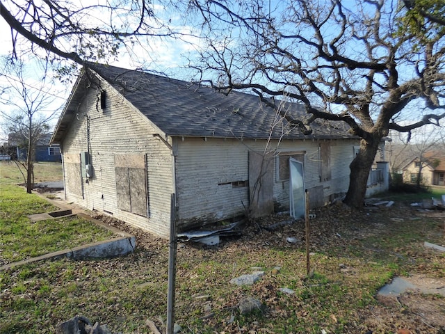 view of property exterior